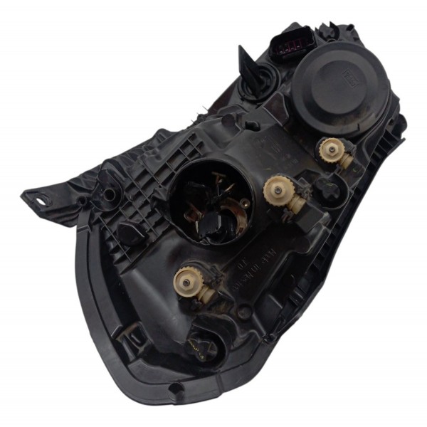 Farol Direito Volkswagen Voyage Gol 1.6 2013 2014 2015 2016 Direito/passageiro