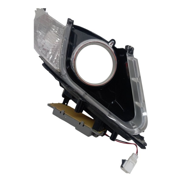 Moldura Acabamento Drl Farol Kia Sorento 2.4 2014 Detalhe Direito