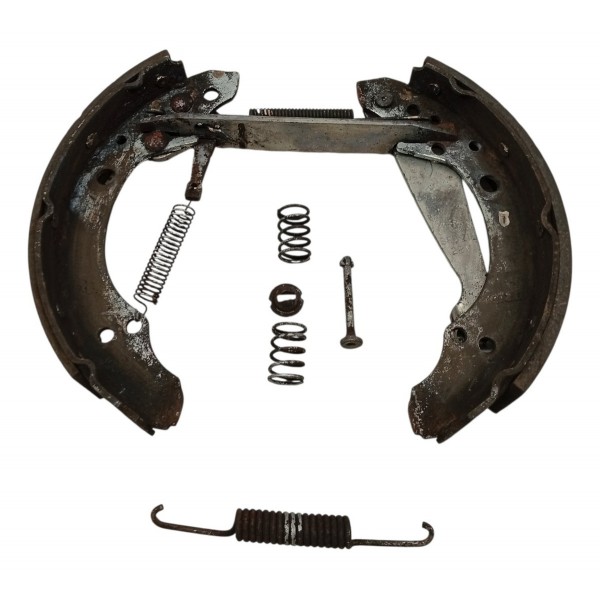 Jogo Sapata Freio Traseiro Direito Volkswagen Voyage 2014