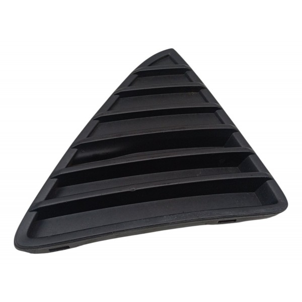 Grade Inferior Parachoque Direito Ford Focus 2015 Detalhe