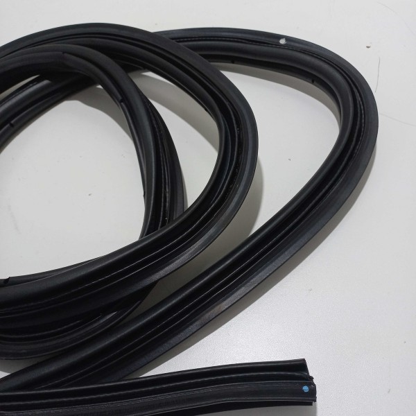 Borracha Vedação Porta-malas Gm Onix 2019