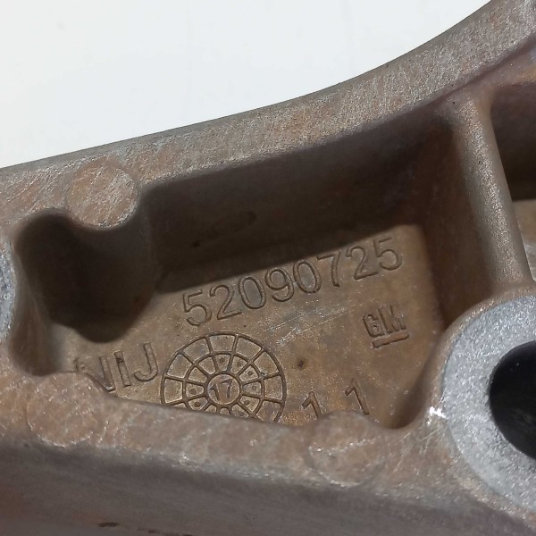 Suporte Do Câmbio Gm Onix 2014 1.4 Prata