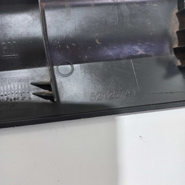 Friso Porta Dianteiro Direita Gm Onix 2019 Preto