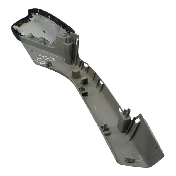 Moldura Forro Traseiro Direito Mits Outlander 2010 Detalhe