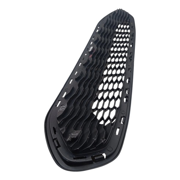 Grade Parachoque Dianteiro S/friso Ford Ka 2015 2016 Detalhe