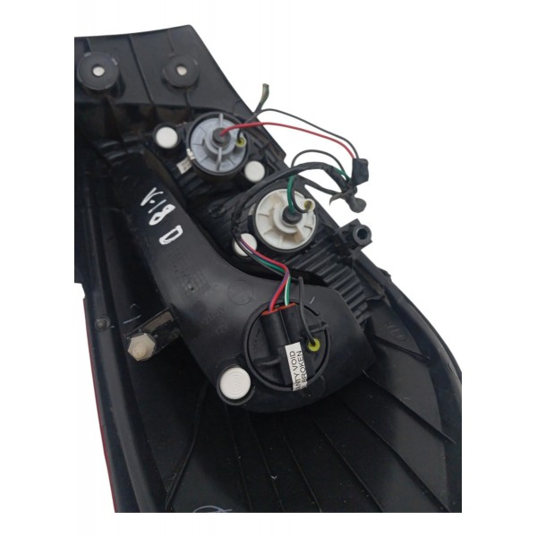 Lanterna Traseira Direita Renault Kwid 1.0 2020 2021 2022 Direito/passageiro