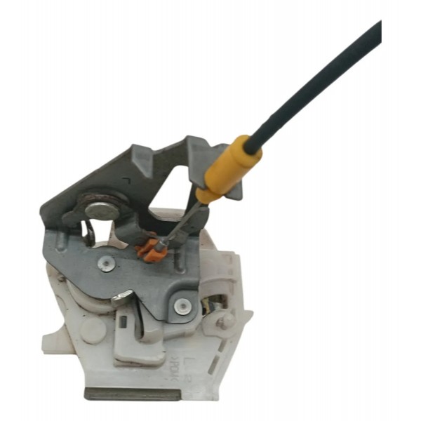 Fechadura Esquerda Tampa Inferior Mitsubishi Outlander 2010