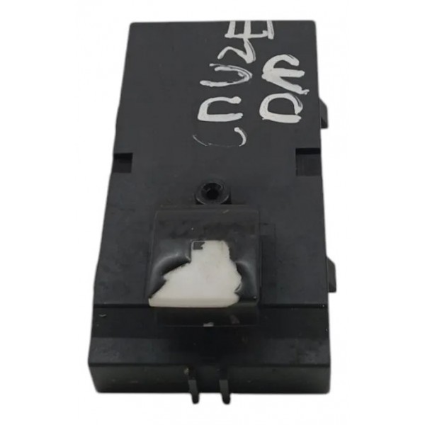 Botão Vidro Dianteiro Direito Chevrolet Cruze Sedan 2014 15