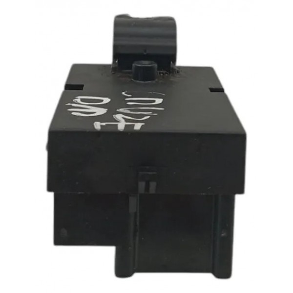 Botão Vidro Dianteiro Direito Chevrolet Cruze Sedan 2014 15