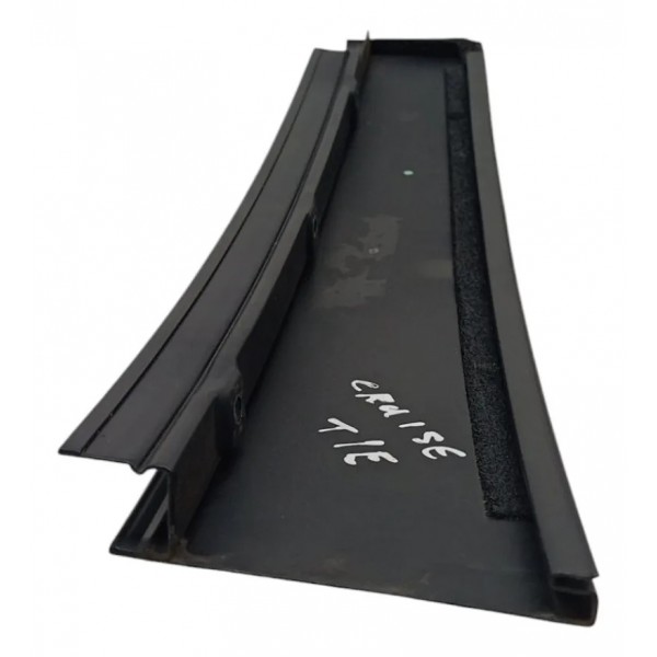 Moldura Externa Porta Traseira Esq Gm Cruze Sedan 1.8 2014