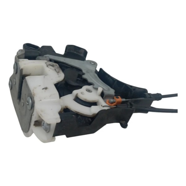 Fechadura Porta Dianteira Direita  Mitsubishi Outlander 2010