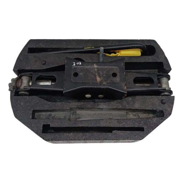 Kit Macaco Chave Roda Isopor Peugeot 308 Griff 2.0 2012 2013