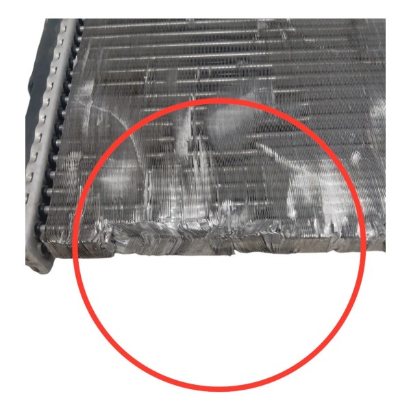 Radiador Água Chevrolet Zafira 2.0 1999 2000 2001 Detalhe