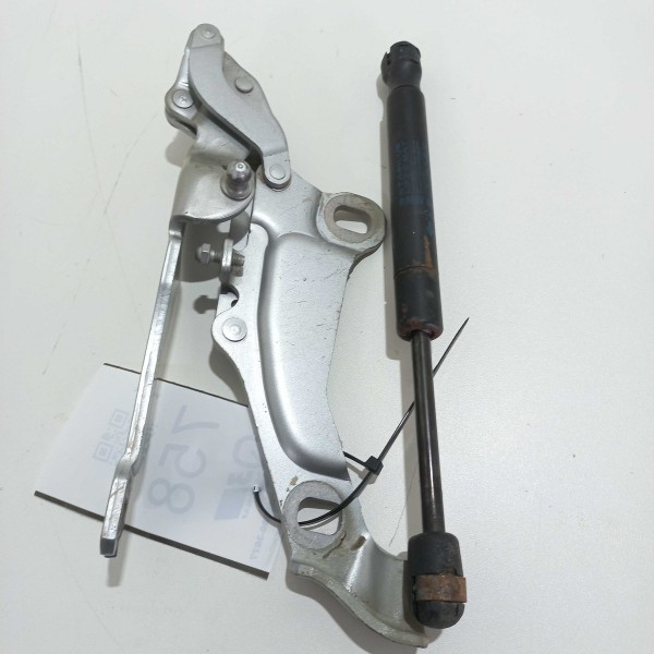 Dobradiça Capô Mini Cooper Lado Esquerdo  2010