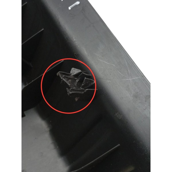 Acabamento Soleira Tampa Traseira Gm Onix 1.0 2020 Detalhe Preto
