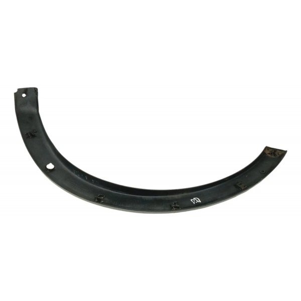 Moldura Paralama Dianteiro Direito Chevrolet Corsa Sedan 200