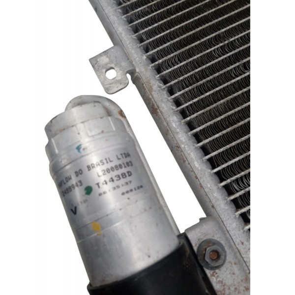 Condensador Ar Condicionado Renault Logan 1.0 2008 Detalhe