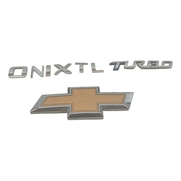 Emblema Traseiro Chevrolet Onix 1.0 Turbo 2019 2020