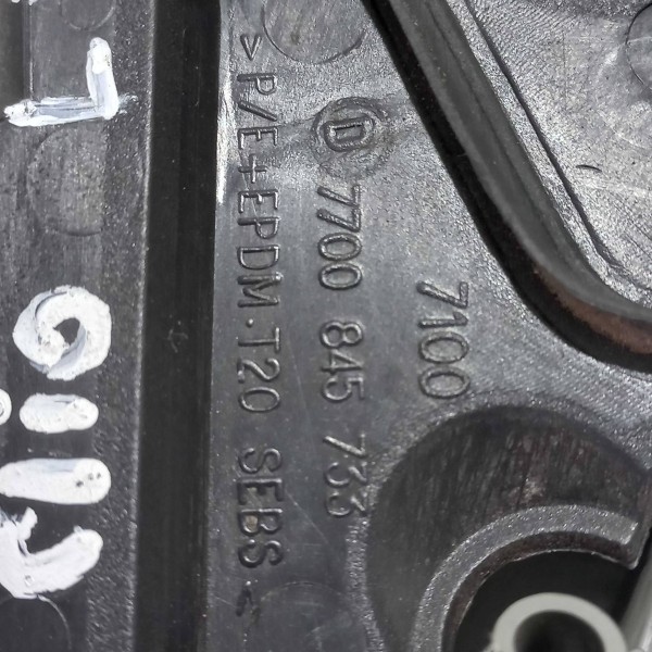 Moldura Interno Lado Esquerdo Retrovisor Renault Clio