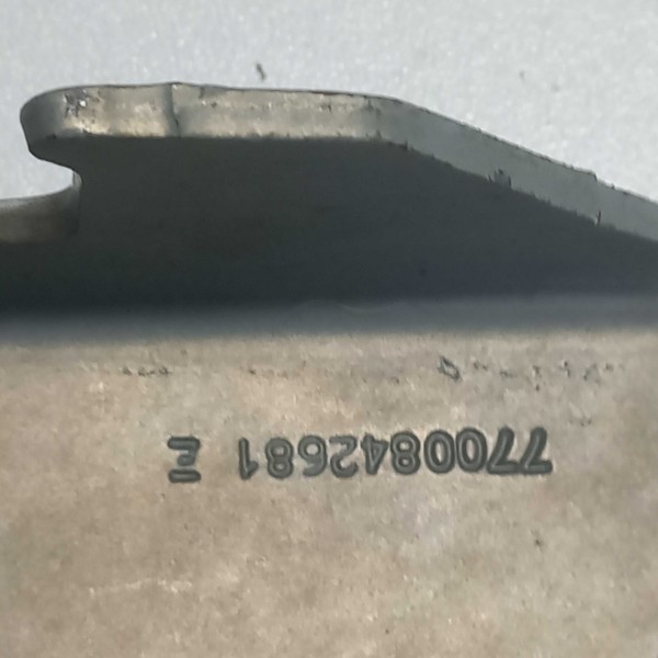 Dobradiça Capô Lado Direito Renault Clio 2005