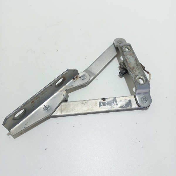 Dobradiça Capo Esquerdo Vw Santana 2000