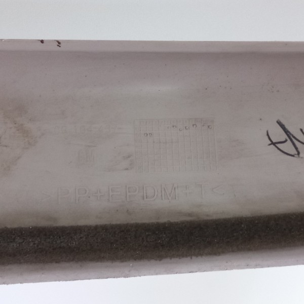 Acabamento Moldura Vidro Traseiro Zafira