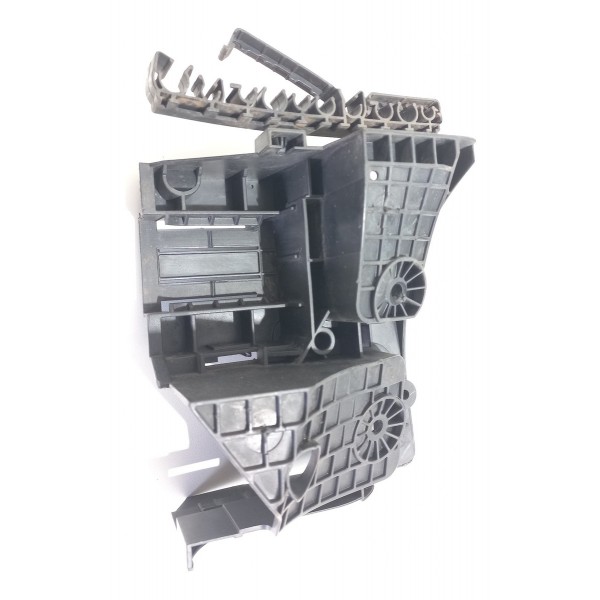 Suporte Caixa Fusível Motor Vw Jetta 2009