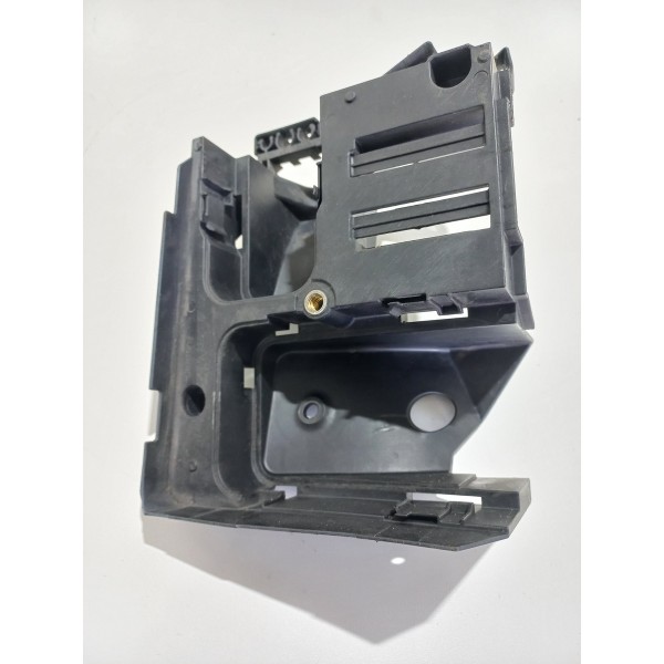 Suporte Caixa Fusível Motor Vw Jetta 2009