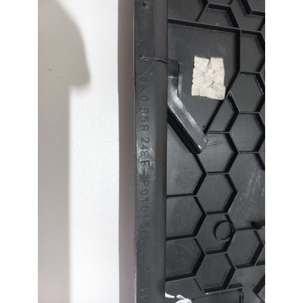 Acabamento Lateral Direito Vw Jetta 2009