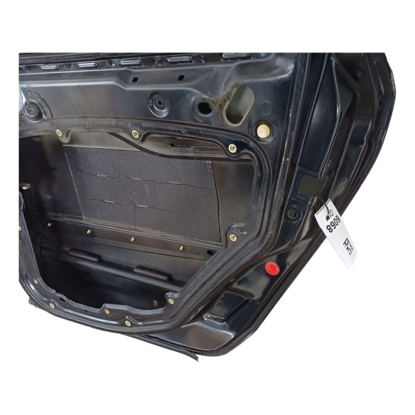 Porta Traseira Direita Stilo Detalhes