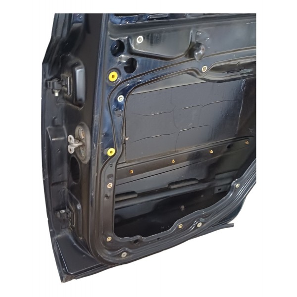 Porta Traseira Direita Stilo Detalhes