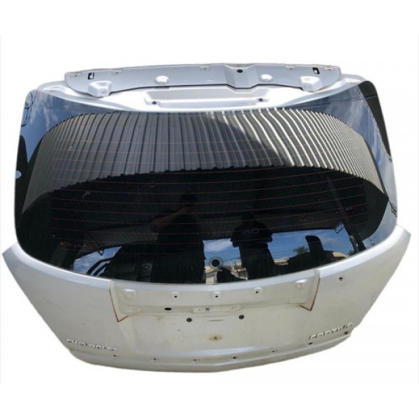 Tampa Traseira Chevrolet Captiva 2009 Detalhe