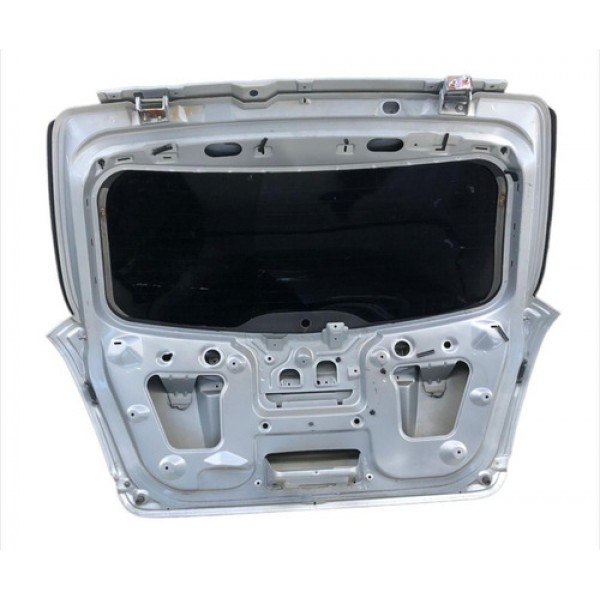 Tampa Traseira Chevrolet Captiva 2009 Detalhe