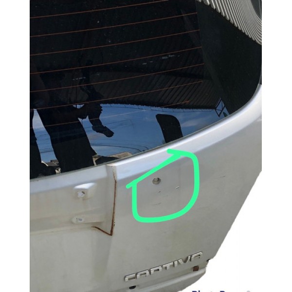 Tampa Traseira Chevrolet Captiva 2009 Detalhe