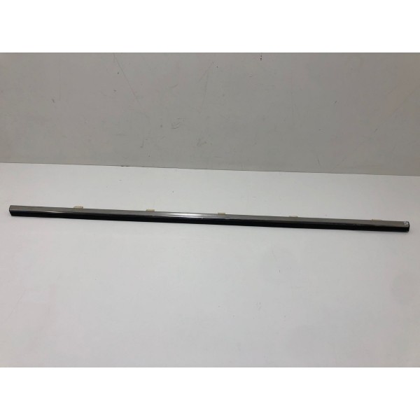 Friso Da Porta Traseira Direita Chevrolet Captiva