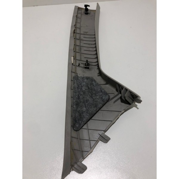 Acabamento Coluna Dianteira Esquerda Captiva